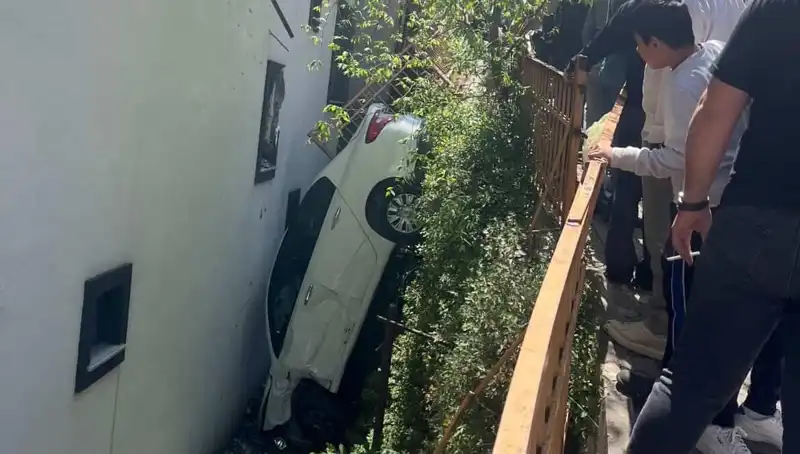 Kağıthane'de Korku Dolu Anlar: Bir Kişi Metrelerce Sürüklendi!