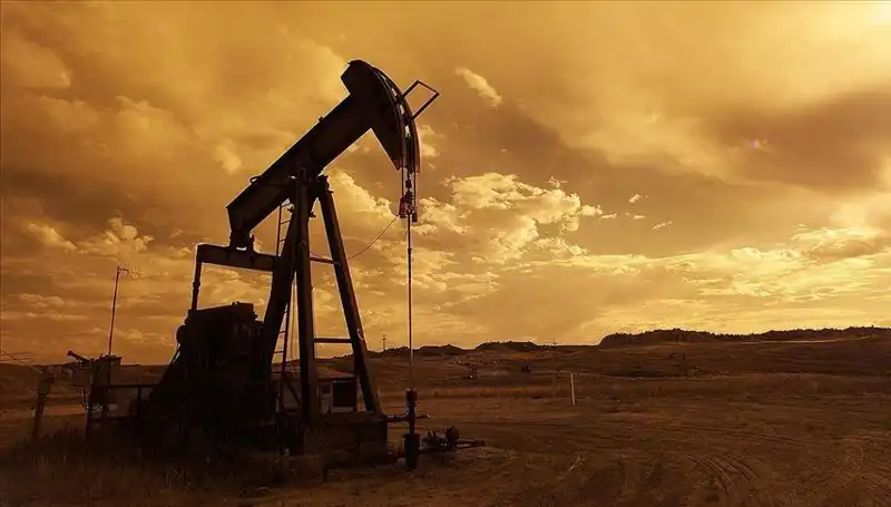 Orta Doğu'da Sıcak Gece: Petrol Fiyatları Rekor Seviyelere Ulaştı