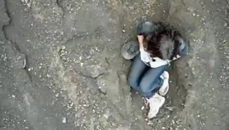 Yanardağın Derinliklerinde Kayıp Turist: Dört Gün Sonra Bulundu