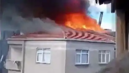 Bağcılar'da Dehşet Verici Yangın: Beş Katlı Binada Alevler Yükseliyor