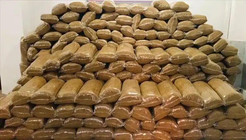 Manisa'da Kaçak Tütün Operasyonu: 2 Ton Eşya Ele Geçirildi!