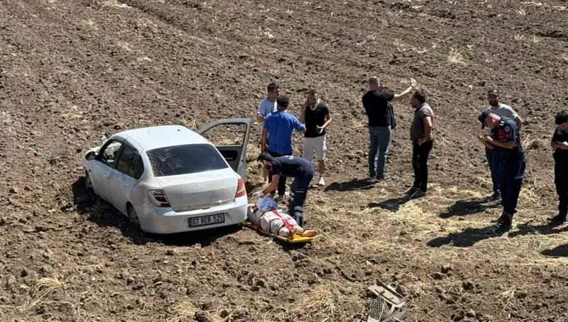 Osmaniye'de Feci Kaza: Otomobil Tarlaya Uçtu, Üç Yaralının Durumu Ciddiyetini Koruyor