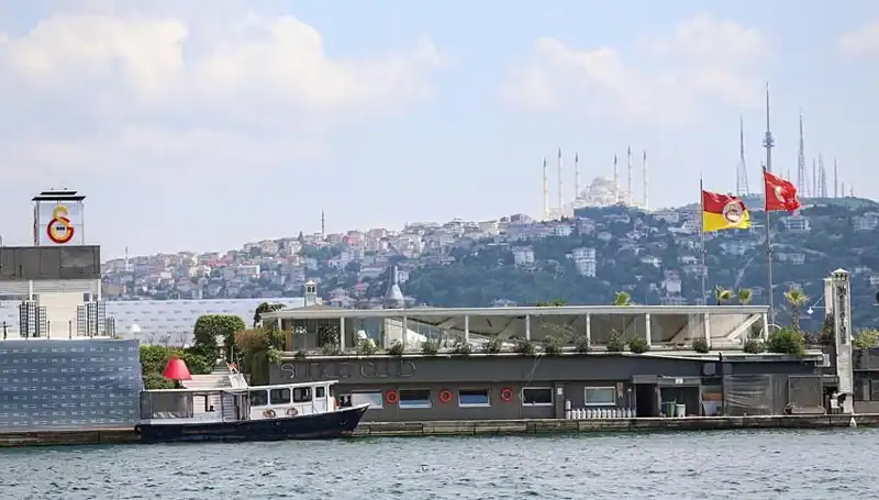 15 Yıl Sonra Dava Sonuçlandı: Abdülhamid’in Mirasçıları Galatasaray Adası’nı Talep Etti