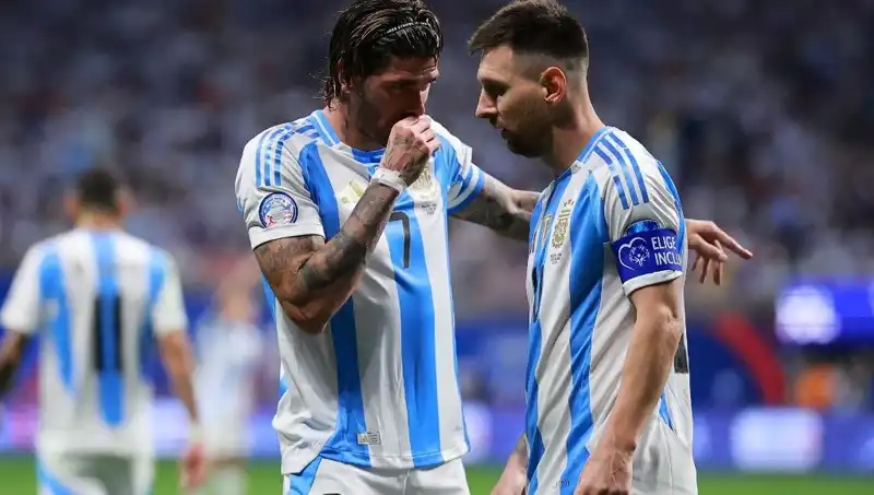 Rodrigo de Paul'dan Messi'ye Sürpriz Ziyaret: Yeniden Buluştular!