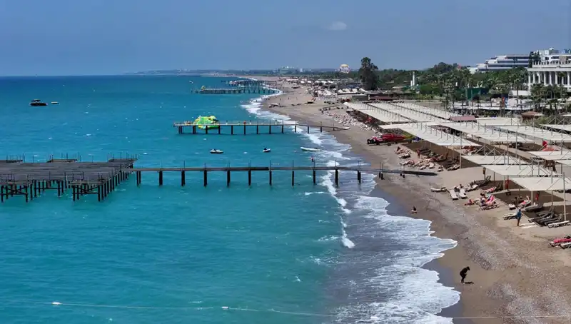 Antalya'nın Sahillerinde Güneşli Hava Tüm Yaz Devam Edecek!