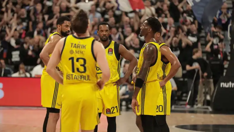 Fenerbahçe, Panathinaikos'u Aşarak Final Hedefine Yol Alıyor