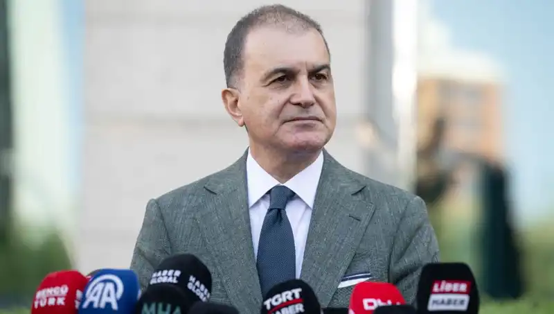 Ömer Çelik'ten Özel'e Sert Tepki: Demokratik Alanı Tehdit Edemez!