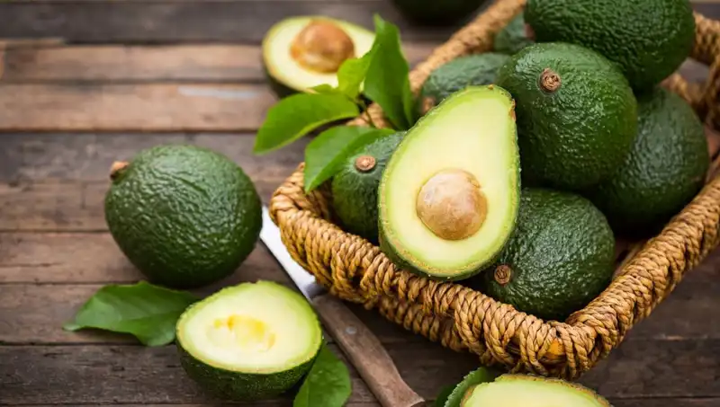 Avokado: Sağlık Faydaları mı, Zararlı Etkileri mi? Öğrenin!