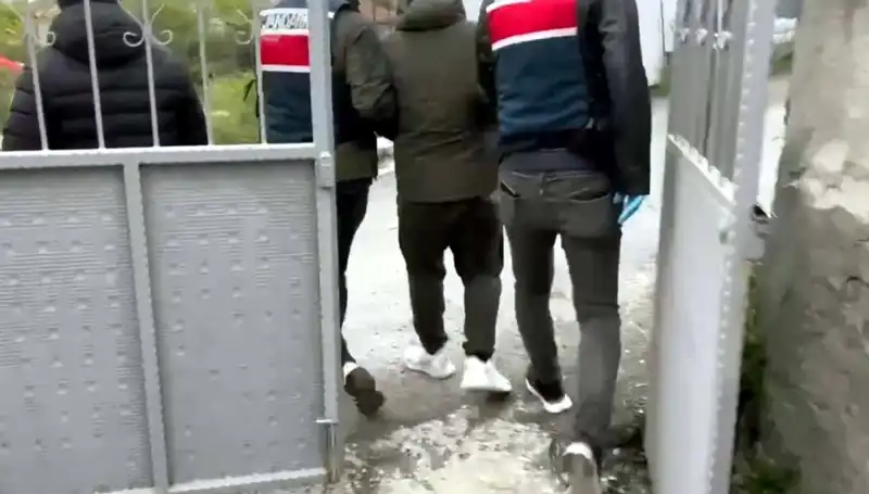 Türkiye'de 1.2 Milyar Liralık Dolandırıcılığa 139 Şüpheli Operasyonu