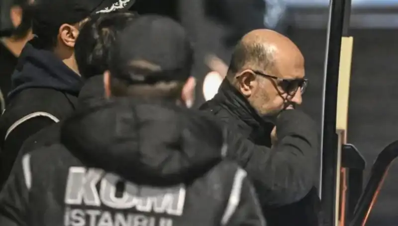 Aziz İhsan Aktaş'tan Beklenen Açıklama: Ev Hapsi Kaldırıldı!