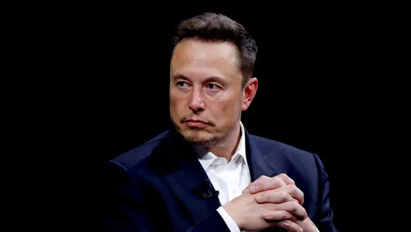 Musk, Robot Cerrahların Geleceği İçin Tarih Verdi: "İnsanları Geçecekler"