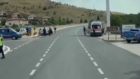 Elazığ’da Feci Trafik Kazası: İki Otomobil Çarpıştı, Yaralılar Hastaneye Kaldırıldı