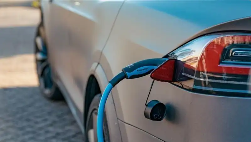 Elektrikli Araç Satışları Rekor Kırdı: 6 Ayda 9.1 Milyon Araç!
