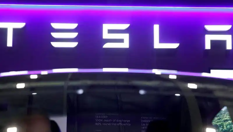 Tesla'nın Sürücüsüz Taksi Deneyimi: Robotaxi'ler Gerçek Oluyor!