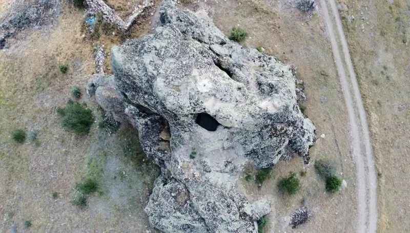Merak Ettiğiniz Efsanevi Gelin Kayası: Hikayesi ve Ziyaret Noktaları