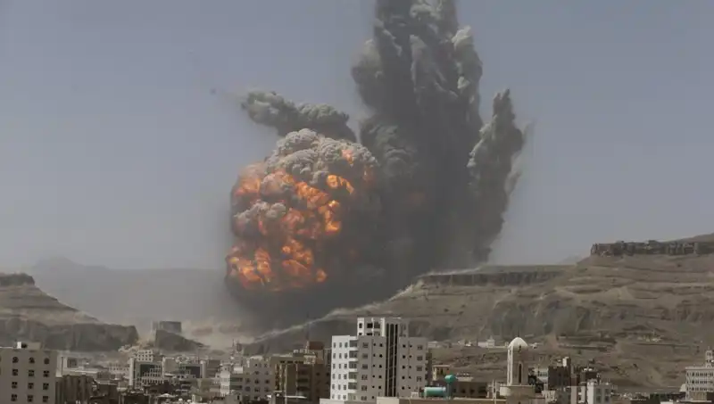 ABD'den Yemen'de Fabrika Havası ile Gerilim: 5 Can Kaybı, 13 Yaralı