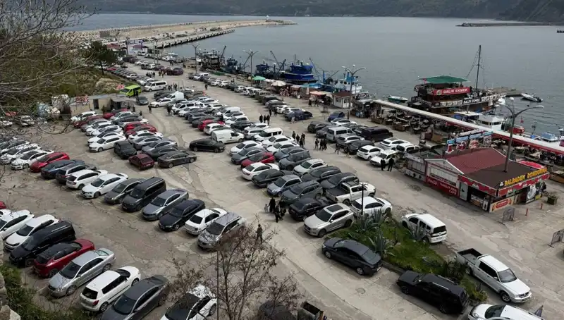 Bayram Tatilinde İlçeye Akın, 4 Günde 14 Bin 600 Araç Giriş Yaptı!