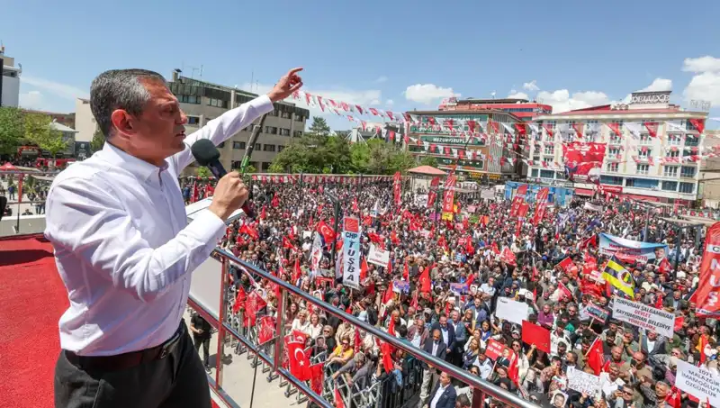 Özgür Özel'den Çarpıcı Açıklama: Örgütün Silah Bırakmasına Destek Veriyoruz