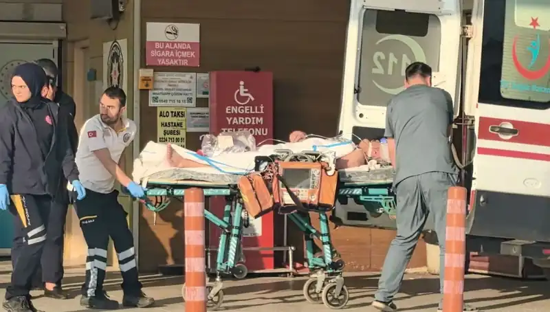 Sahte Alkol Skandalı: İki Kişi Komaya Girdi, Sağlık Uyarıları Artıyor