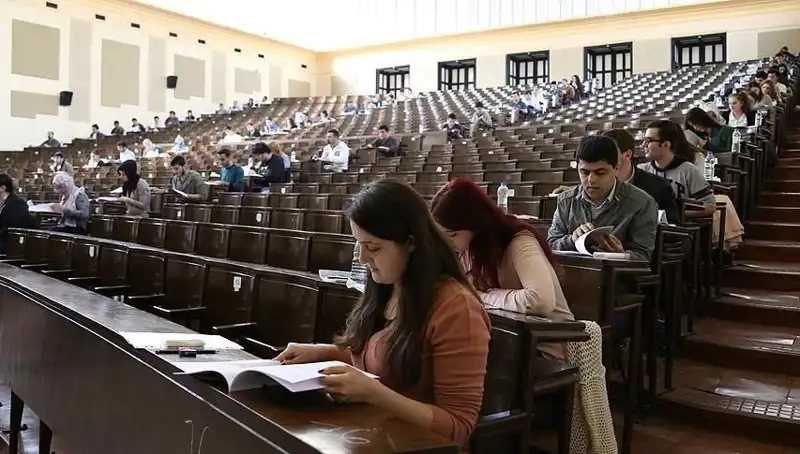 Üniversite Kayıt Sürecinde Son Gün Heyecanı: Ne Yapmalısınız?