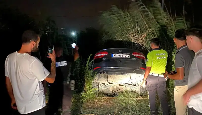 Dur İhtarına Uymayan Sürücü Dere Yatağına Düştü: Nefes Kesen Anlar