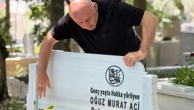 Aci Ailesinin Duygusal Babalar Günü Kutlama Hikayesi