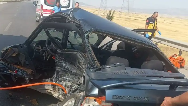 Gaziantep'te İki Araç Çarpıştı: Feci Kazada Bir Kişi Hayatını Kaybetti