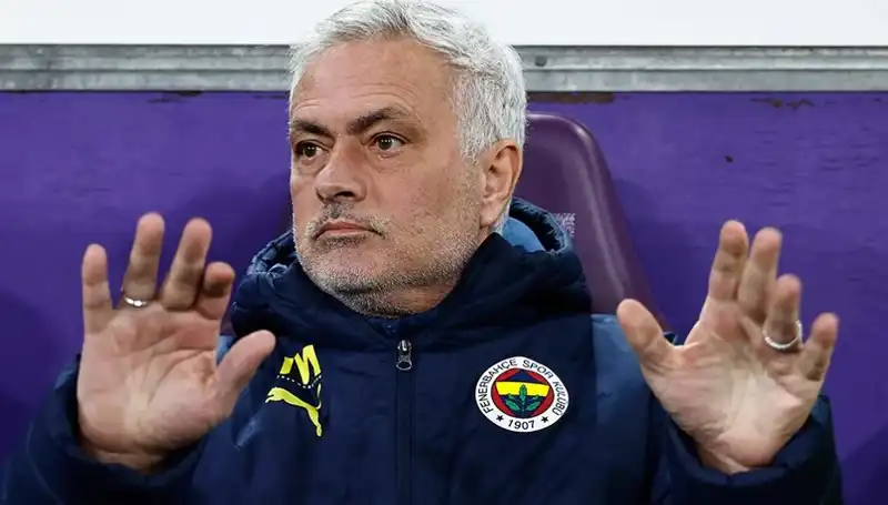 Mourinho'dan Şaşırtan Karar: Beşiktaş'a Gitmesi Beklenen Yıldız Kaldı!