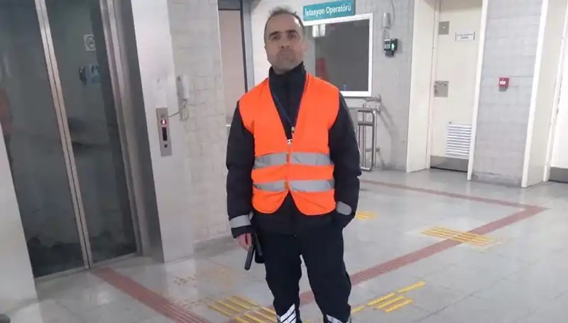 Trende Sigara İçen Yolcu, Güvenlik Görevlisine Neden Korkunç Bir Saldırı Düzenledi?