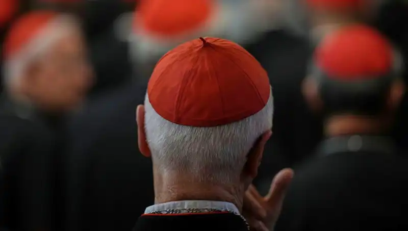 Yeni Papa Seçimi İçin Konklav Tarihi Açıklandı: 2024'te Neler Olacak?