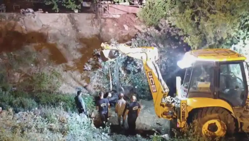 Hatay'da İneği Kurtarmak İçin Gerçekleşen Heyecan Verici Operasyon